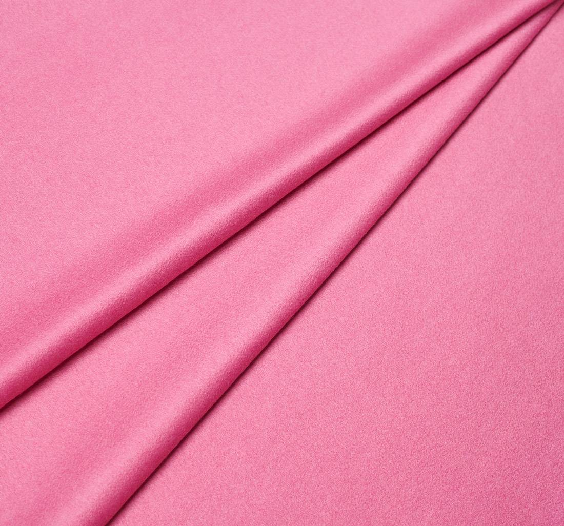 Шерсть пальтовая с добавлением кашемира ярко-розового оттенка в наличии